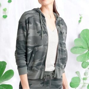 New with Tags Splendid Olive Brown Camo Zip Up Hoodie Size Medium